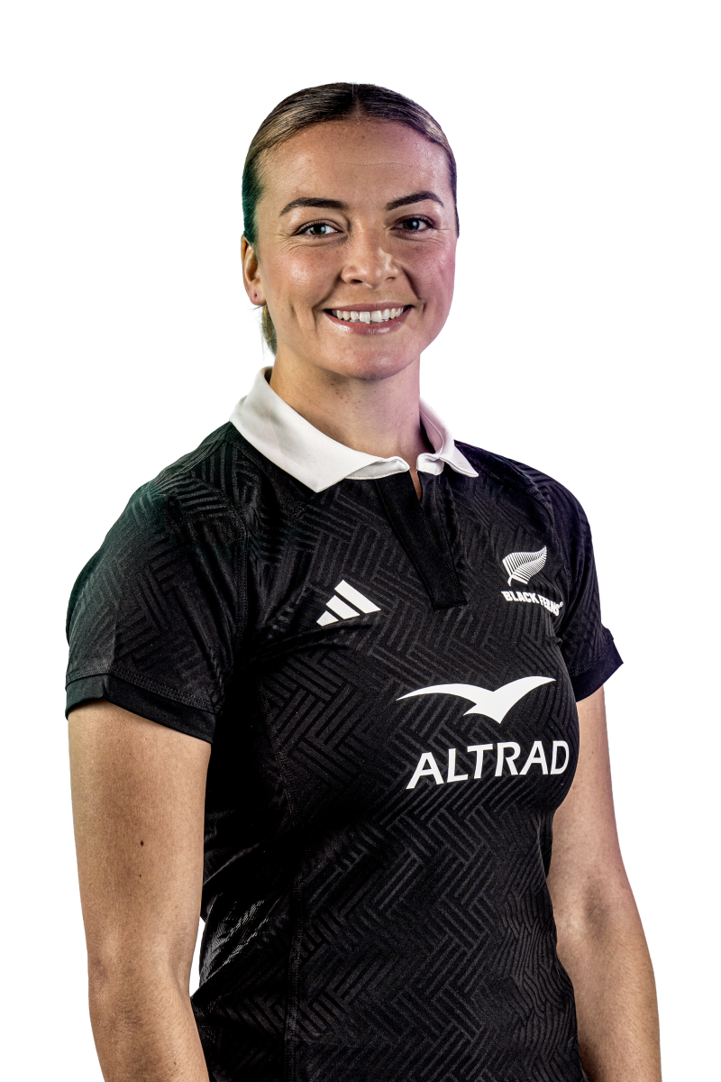 Renee Holmes Portrait