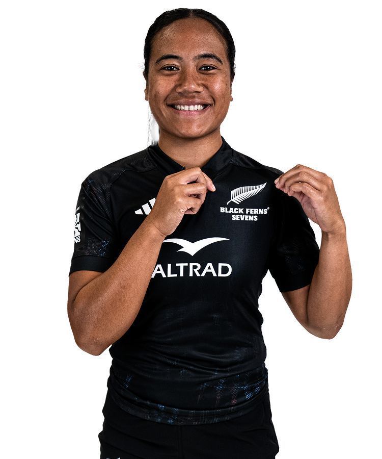 Alena Saili Portrait