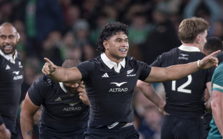 Wallace Sititi Ruled Out of France Series with Ankle Injury