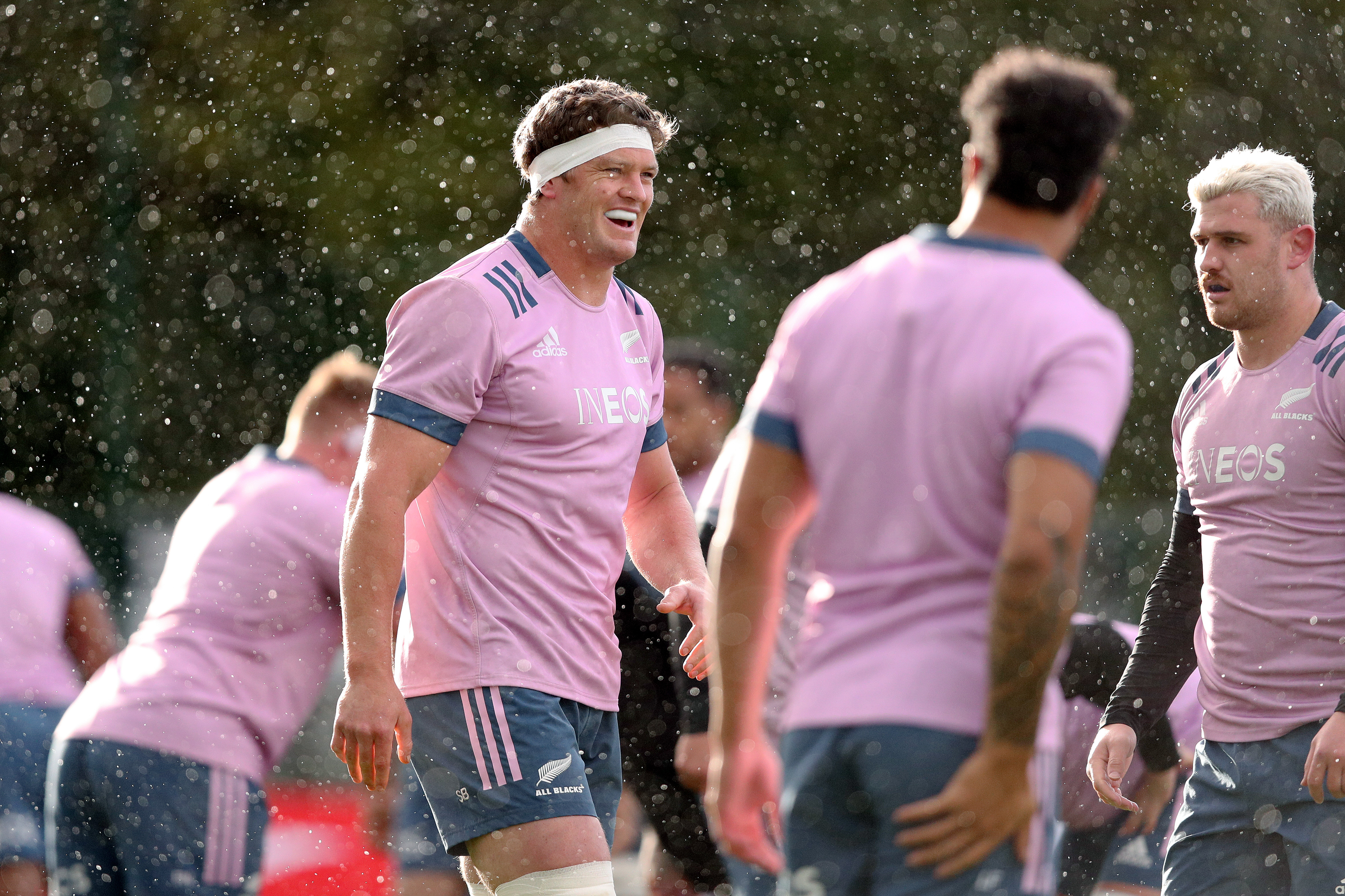 Scott Barrett commits to New Zealand Rugby until the end of 2025