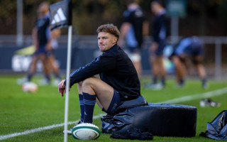Jordie Barrett Shines as Leinster Survive La Rochelle Challenge