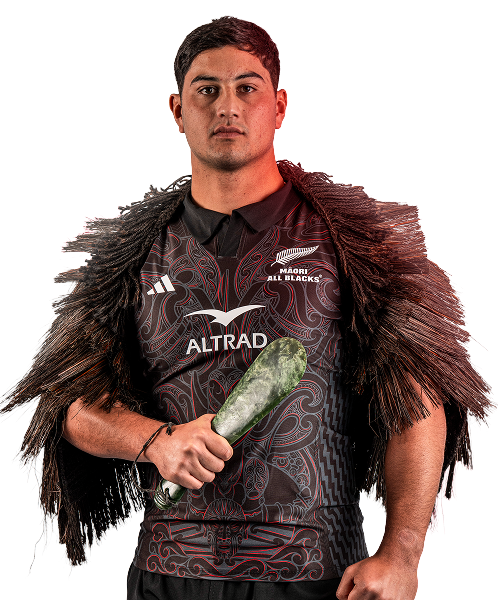 Mason Tupaea Portrait