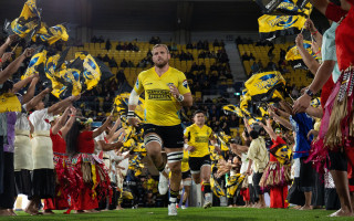 Hurricanes alert to Chiefs' deadly backline and powerful pack Thumbnail